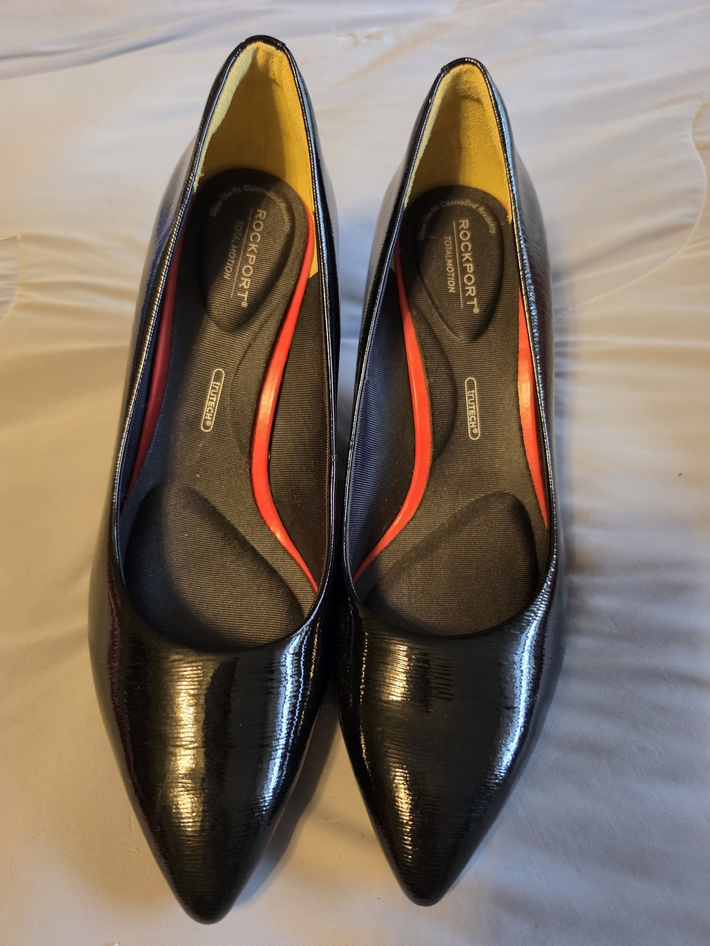 Rockport Total Motion Pointy Toe Pump Pointy Toe Heels Black & Red US 9.5